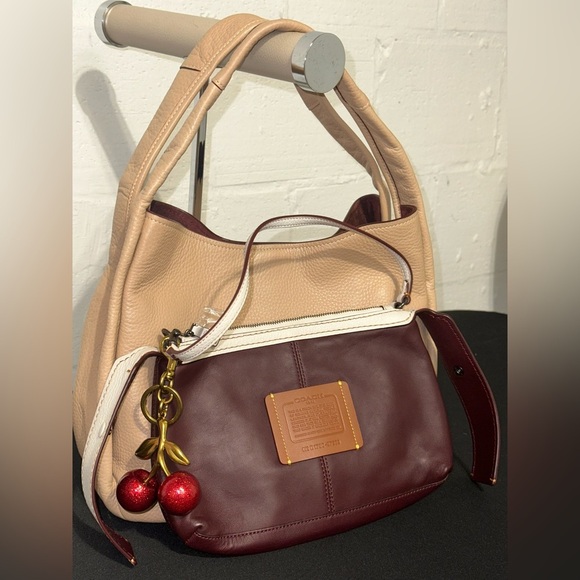 Coach Bandit Bag - Picture 9 of 12